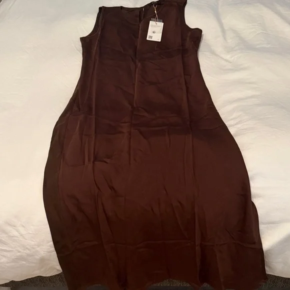 Quince Chocolate Brown Midi Dress - Picture 5 of 5